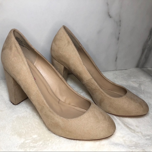 JustFab Tan Suede Block Heel Sz 9 - Picture 2 of 11